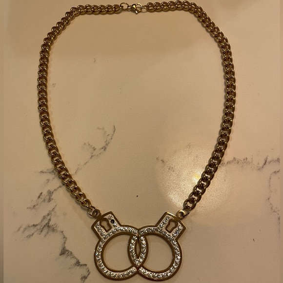 Handcuff Necklace - Picture 2 of 3